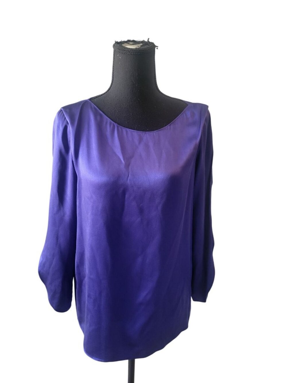 Talbots 100% Silk Purple Slit Sleeve Soft Satin Charmeuse Top Size 6 Elegant - Picture 2 of 10